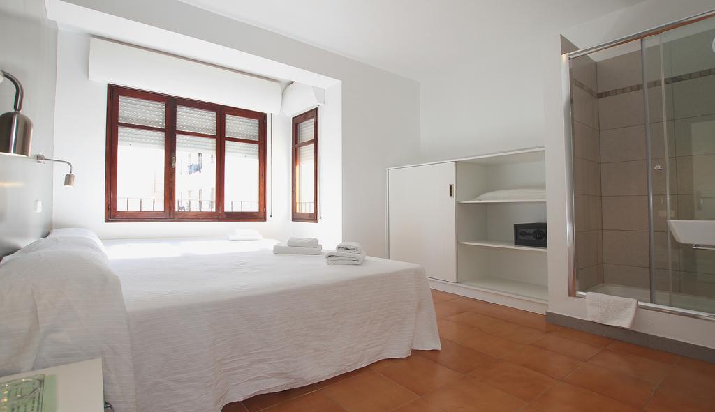 Hostal Ripoll Ibiza Exterior photo