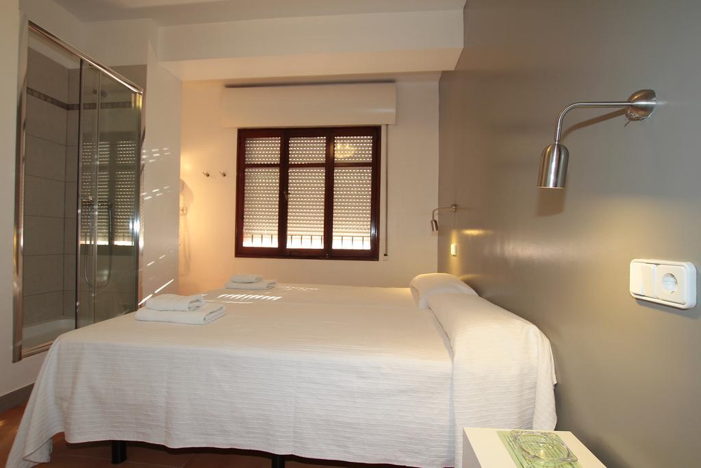 Hostal Ripoll Ibiza Exterior photo
